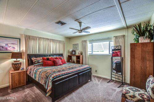 25403 Wyoming Ave, Chandler AZ  85248-6460 exterior