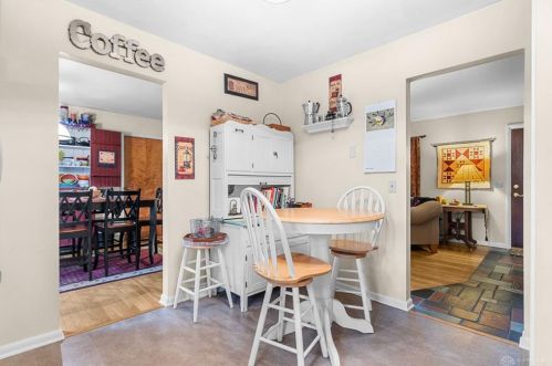 338 Crestway Rd, Englewood OH  45315-9702 exterior