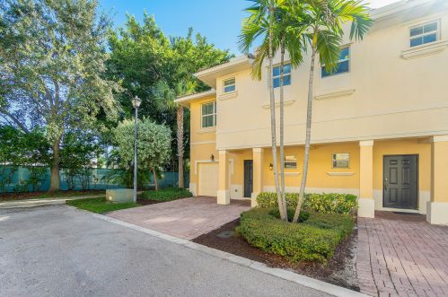 1940 Via Sofia, Boynton Beach, FL 33426-8260