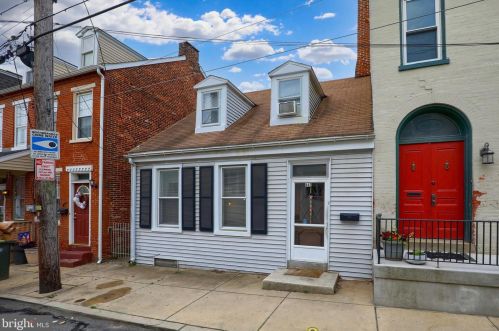 442 Water St, Lancaster, PA 17603-2927