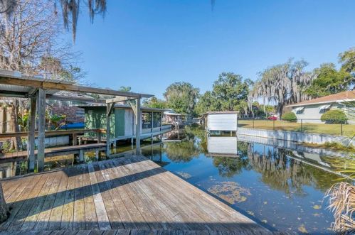 32009 Harris Rd, Tavares FL  32778-4643 exterior