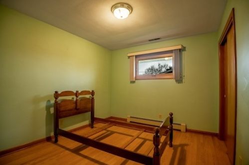 1049 Wilhelm Rd, Hermitage PA  16148-3746 exterior