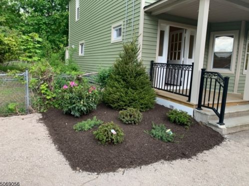 67 Pequannock Ave, Lincoln Park NJ  07035-1037 exterior