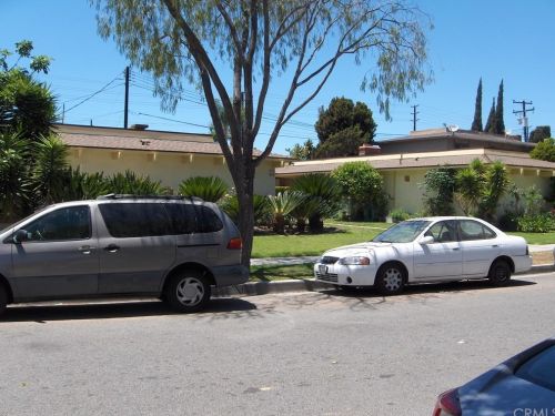 420 Oak St, Orange, CA 92867-7743