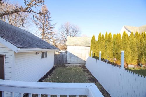 708 Dodge St, Watertown WI  53094-4749 exterior