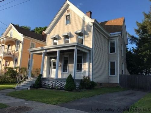 8 Clinton Ave, Kingston NY  12401-4917 exterior
