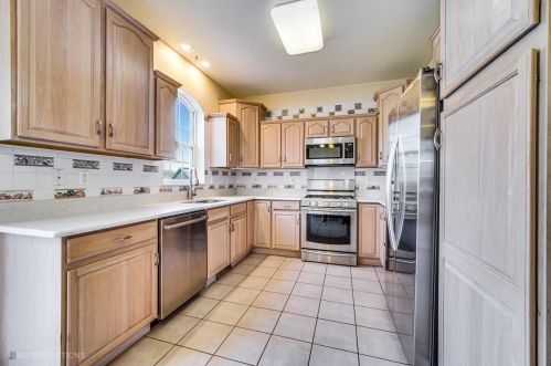 555 Lantern Walk, Valpo IN  46385-2980 exterior