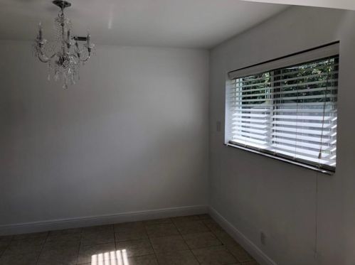 200 57th Ave, Hollywood FL  33023-1419 exterior