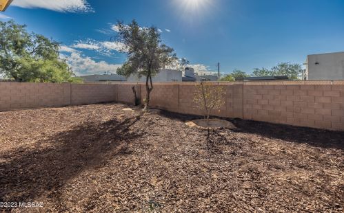 3723 Estrella Ln, Tucson AZ  85705-3307 exterior