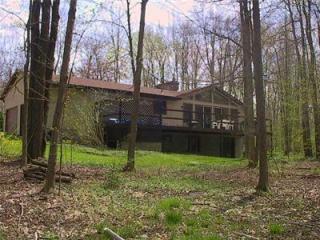 655 Pepper Ln, Corry, PA 16407-9032