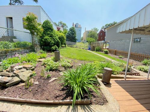 5526 Camelia St, Pittsburgh PA 15201-2213 exterior