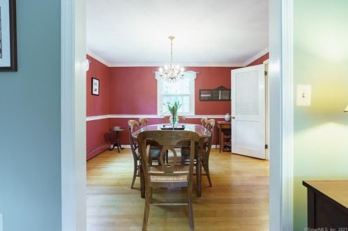 61 Carriage Dr, Waterbury CT  06708-3309 exterior