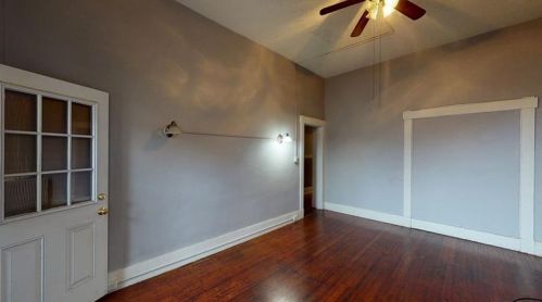 319 Beatty St, Pittsburgh PA  15206-2918 exterior