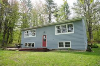 15 Cooper Dr, Jericho, VT 05465-3106