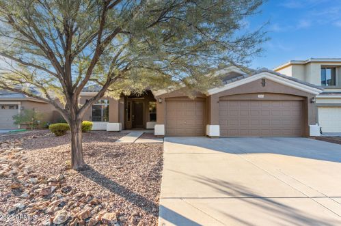 943 Ivanhoe St, Gilbert, AZ 85295-4869