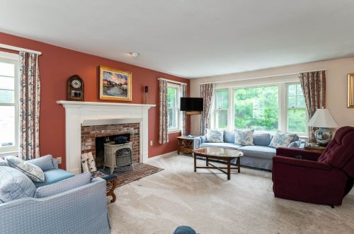 34 Atherton Ln, Amherst NH  03031-3066 exterior