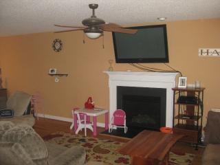 691 Northview Dr, Sanford NC  27332-1506 exterior