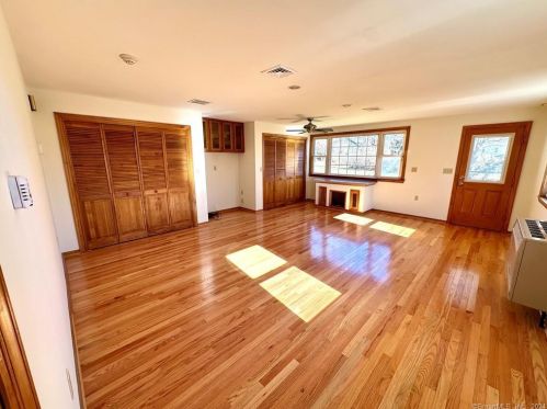 112 Housatonic Dr, Milford CT  06460-5034 exterior