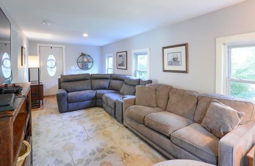 68 Old Homestead Hwy, Keene NH 03431-4449 exterior