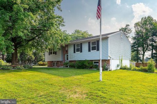 119 Grant Ave, West Deptford, NJ 08096-1953