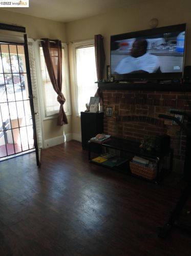 4507 Ellen St, Oakland CA  94601-4728 exterior