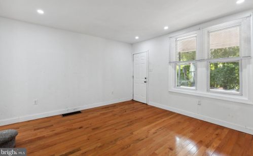 127 Pearl St, Norristown, PA 19401-4618