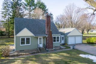 207 Birdsall St, Weyauwega, WI 54983-9343