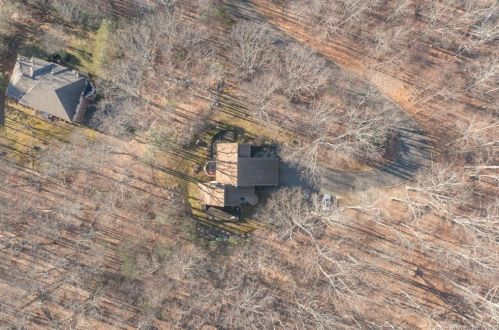 139 Wyneding Hill Rd, Manchester CT  06040-6608 exterior