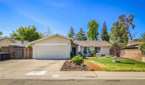 6324 Twin Wood Way, Citrus Heights CA  95621-3526 exterior