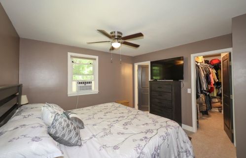 18 Hunter Ct, Goffstown NH  03045-1629 exterior