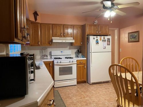 205 Titusville Rd, Poughkeepsie NY  12603-3270 exterior