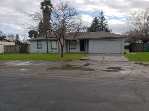 5534 Grant Ave, Fresno, CA 93727-3318