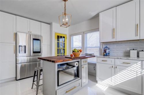 267 Prospect Ave, Woodbridge, NJ 07095-3233