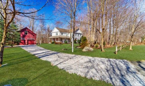 13 Partridge Hollow Rd, Deep River, CT 06419-1025