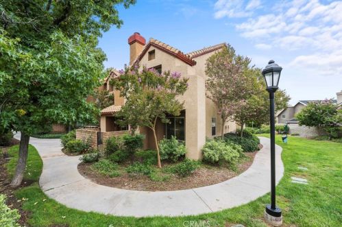 22633 Copper Hill Dr, Santa Clarita, CA 91350-4289