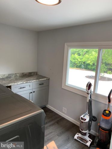 221 Monroeville Rd, Swedesboro NJ  08085-3450 exterior