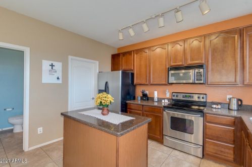 17665 Mandalay Ln, Sun City, AZ 85388-7910