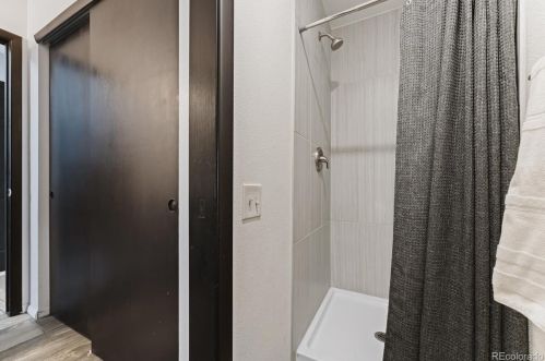 7834 Phillips Cir, Englewood CO 80112-3254 exterior