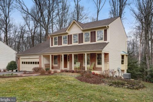 11628 Deer Forest Rd, Herndon, VA 20194-1102