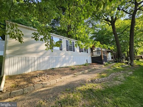 506 Cedar Ln, Smithville PA  17560-9704 exterior