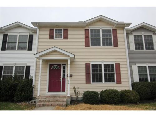 19 Ward St, Harrington, DE 19952-1312