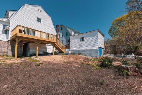 46 Sander St, United States Coast Guard Ac CT  06320-3320 exterior