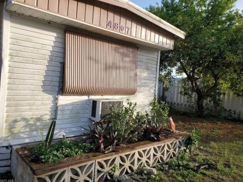 4807 Curlew Dr, Saint James City, FL 33956-2824