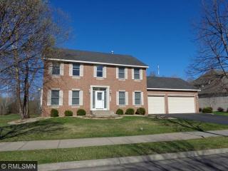 519 Owasso Hills Dr, Saint Paul, MN 55113-2134