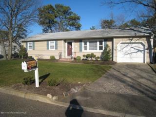 279 Heritage Dr, Bricktown, NJ 08723-6572