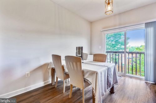 6102 Popes Creek Pl, Haymarket VA  20169-5421 exterior