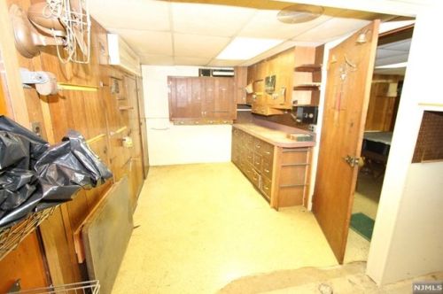 434 Harristown Rd, Ridgewood NJ  07452-2836 exterior