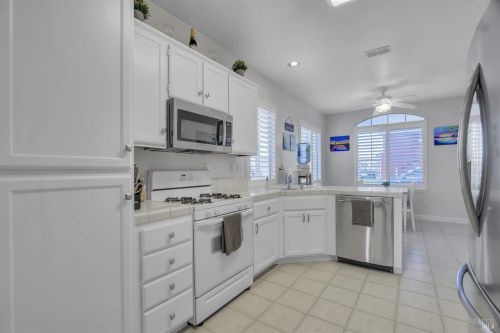 885 Turquoise St, Vacaville CA  95687-7810 exterior