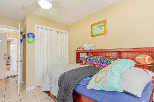 3471 Papaya St, Saint James City FL  33956-2573 exterior