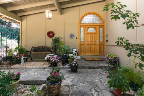 22577 Riva Ridge Rd, Los Gatos, CA 95033-8522